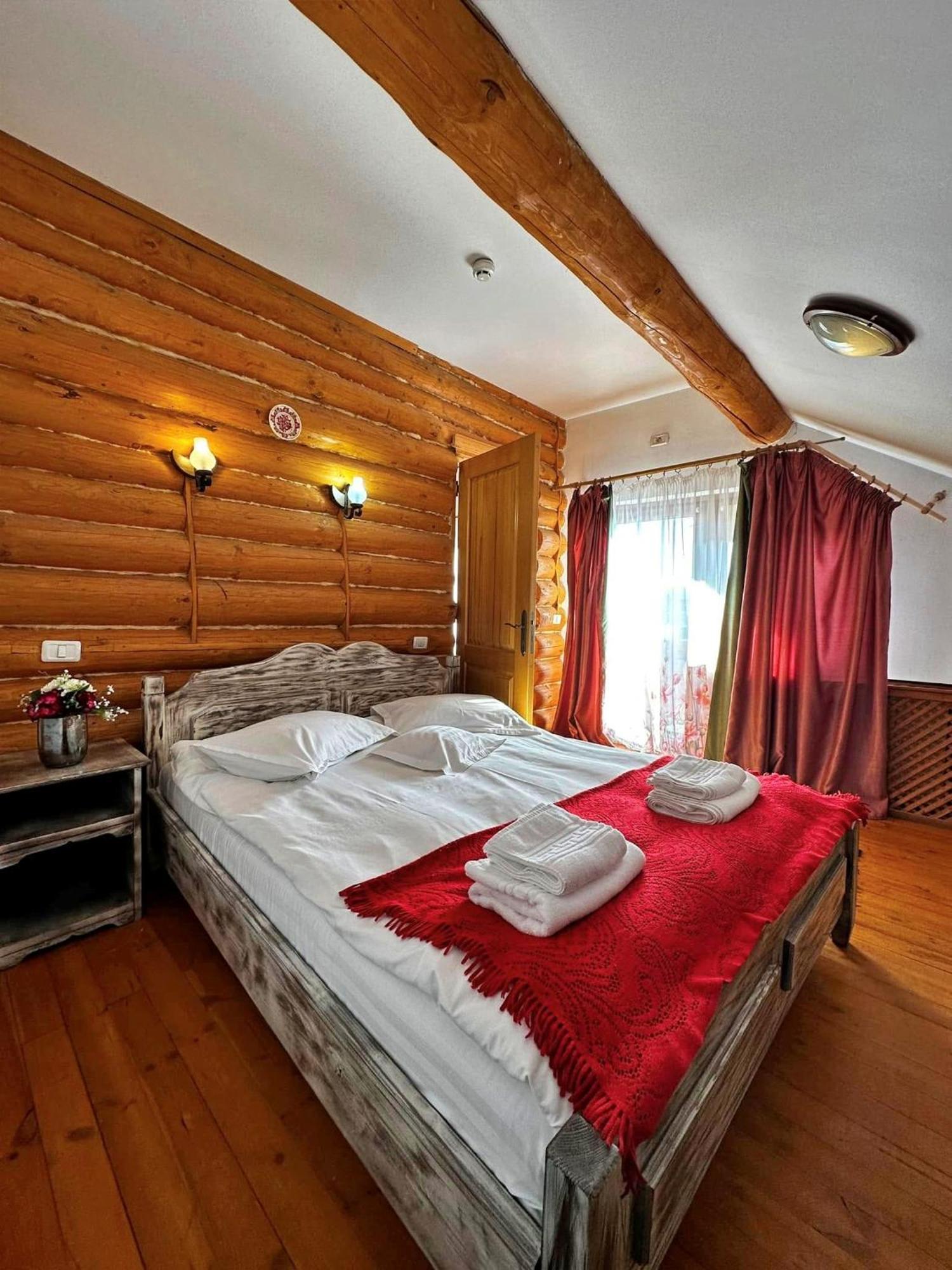 Domeniul Haiducilor Bucovina Sučava Exteriér fotografie