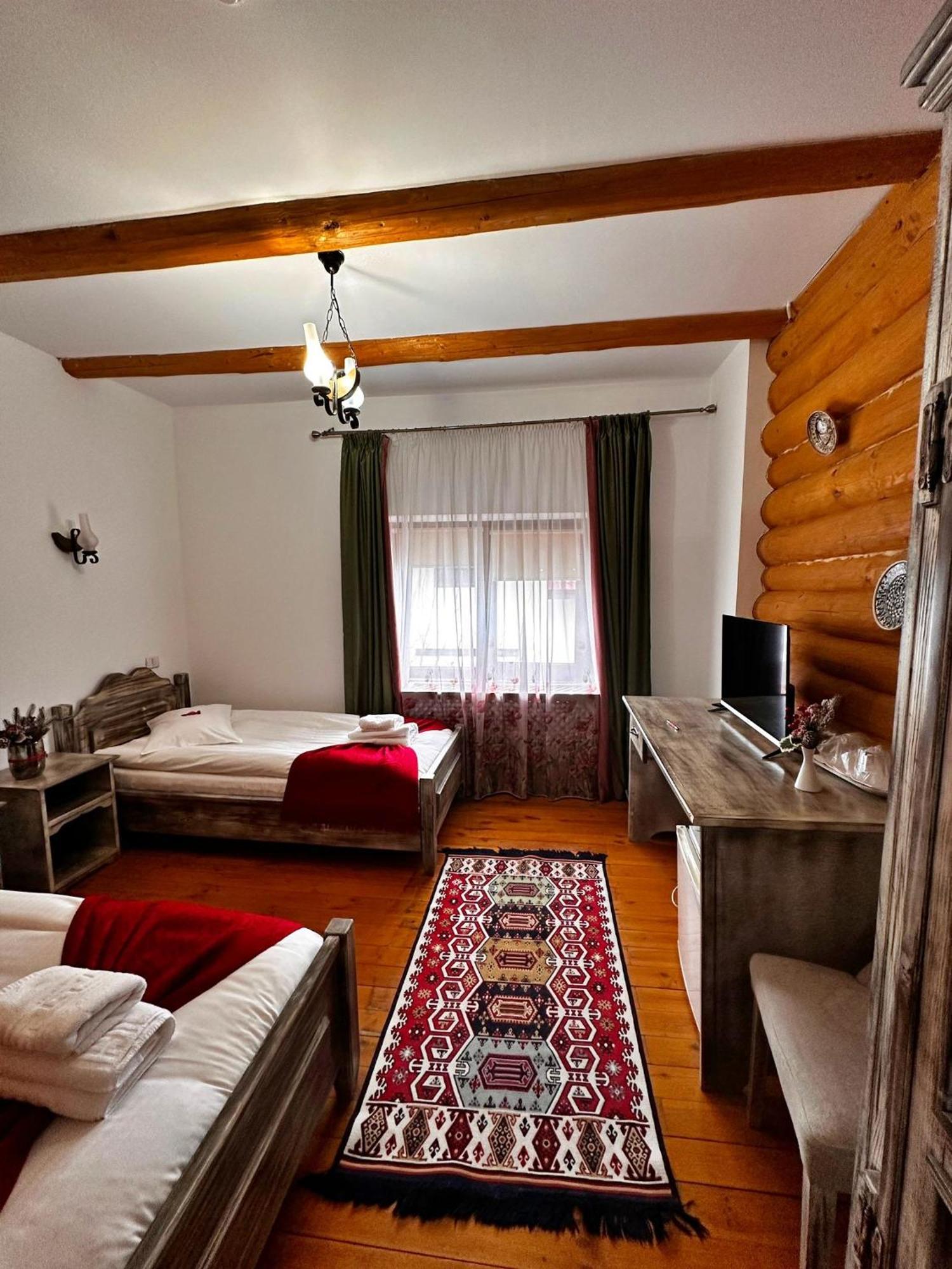 Domeniul Haiducilor Bucovina Sučava Exteriér fotografie